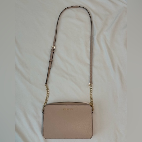 MICHEAL KORS Large Leather Jet Set East West Crossbody, Soft Pink/Gold - Picture 2 of 11